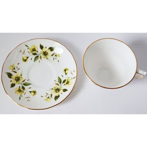 Tea Cup and Saucer Saucer Vintage Teacup and Saucer Royal Vale Pale Yellow Flora - Picture 4 of 5